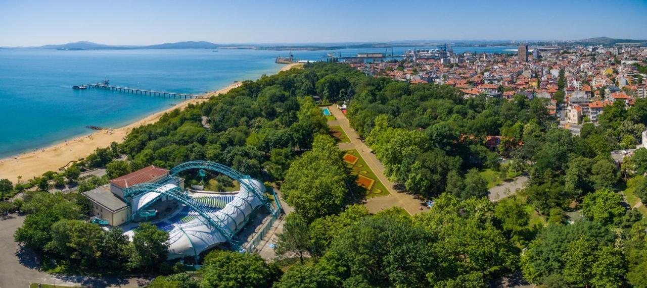 Apartment Martini Burgas City Exterior foto